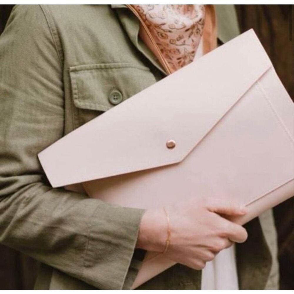 Glass Ladder and Co The Megan Portfolio Clutch Organizer Baby Pink